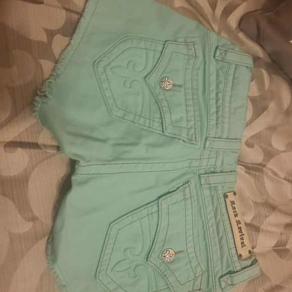 Rock Revival Shorts - Picture 4 of 4